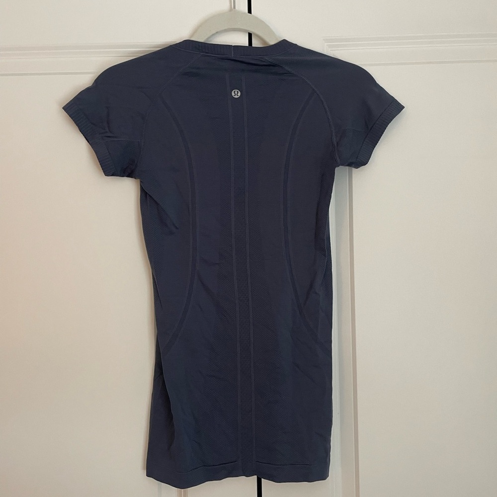 lululemon Women's Blue Top